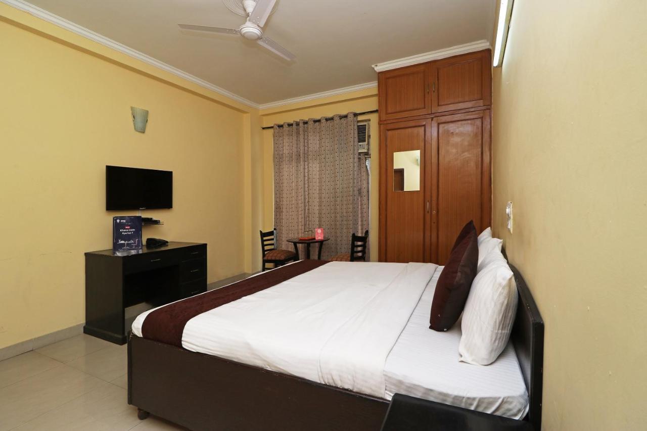 Oyo 6608 Sector 56 Hotel Badshahpur ภายนอก รูปภาพ